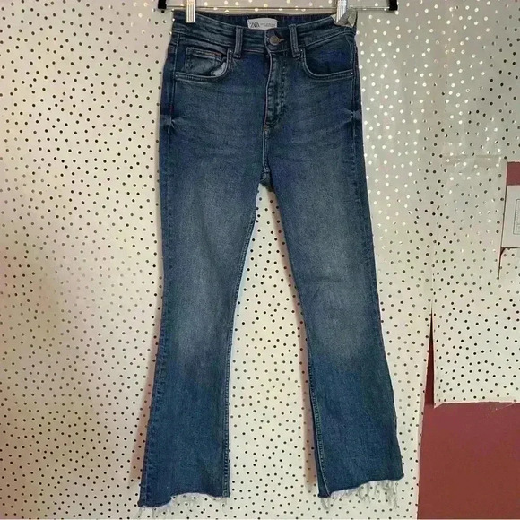 Zara Boot Leg Jeans - Picture 1 of 8